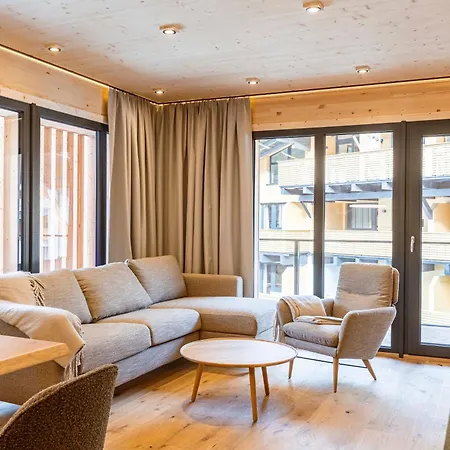 By Alps Saalbach-Hinterglemm