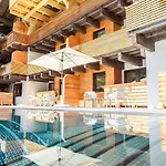 By Alps Hotell