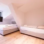 By Alps Hotel