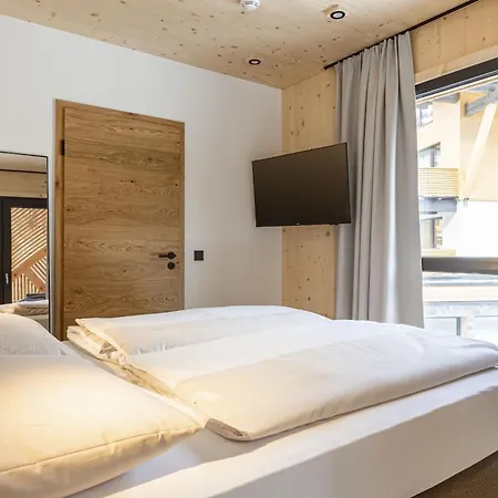 Aparthotel By Alps Saalbach