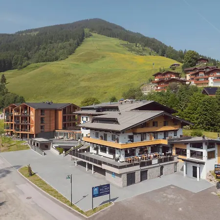 Aparthotel By Alps *