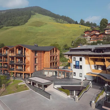 By Alps * Saalbach-Hinterglemm