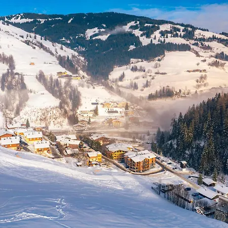 By Alps Otel Saalbach-Hinterglemm