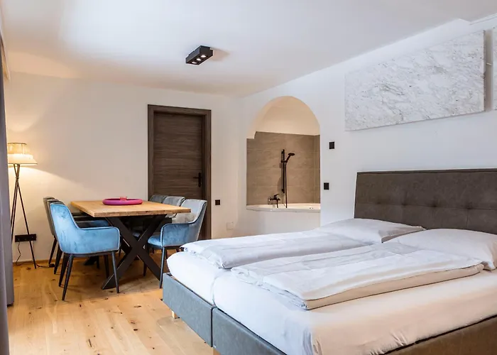 Hotel By Alps 4*